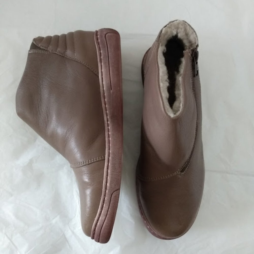 CLOUD Footwear Faith Wool Lined Bootie